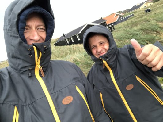Ursuit Märket Regenbekleidung im Extrem Einsatz