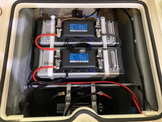 Stromversorgung Deluxe - Unser neues Boot mit E-Antrieb