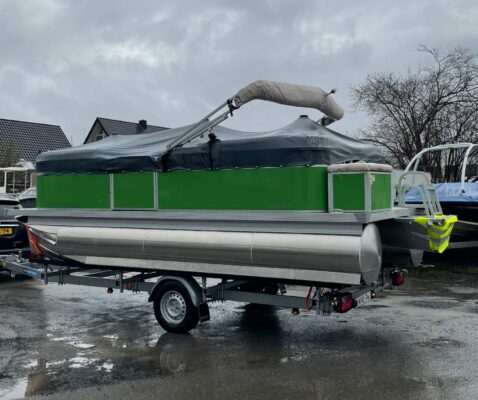 Das NEUE EZ 6m Ponton Seminar- und Ausbildungsboot