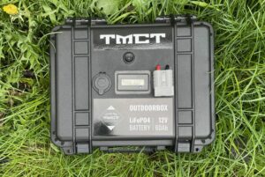 NEW: TMCT 12V60Ah Outdoorbox mit Ladegerät