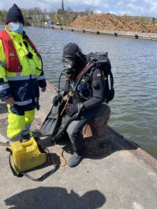 Unterwassersuche