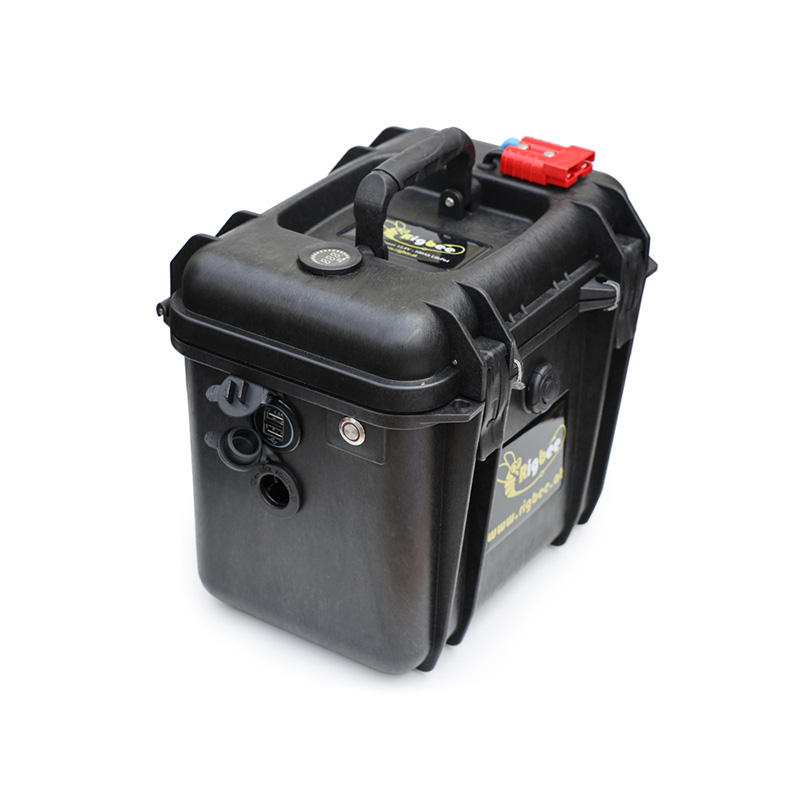 Rigbee LiFePO4 Akkukoffer 12V 100Ah / 1280Wh inkl. Ladegerät